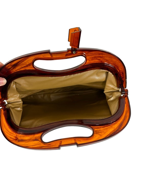 1970s clutch bag with caramel lucite handle and l… - image 5