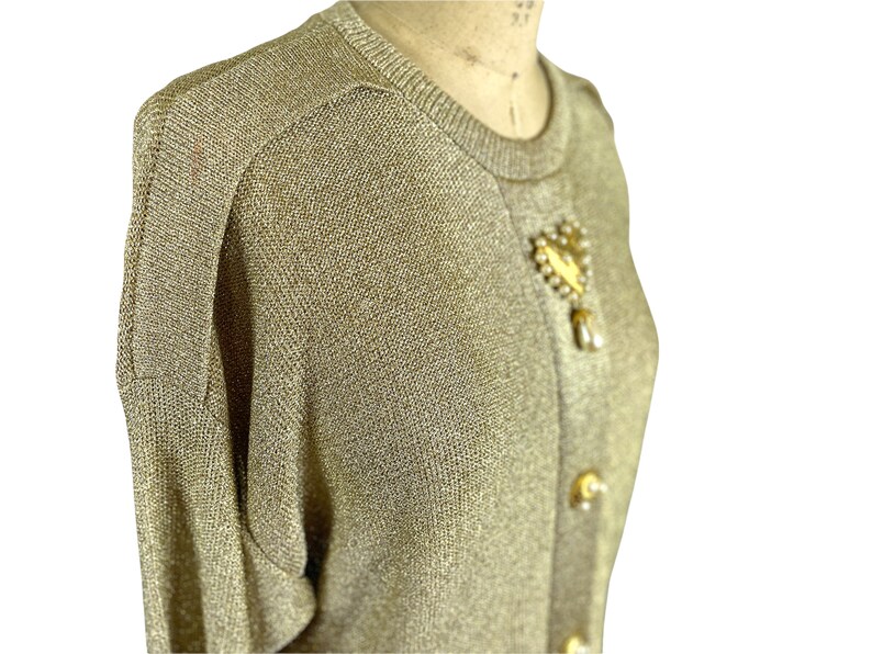Robe en tricot métallisé doré des années 1980 avec boutons dorés cloutés de perles par Steve Fabrikant Taille M/L image 6