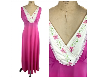 1960s/70s pink nylon nightgown with embroidered bodice by Shadowline Size S/M