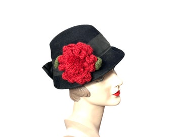 Vintage Women display picture 1