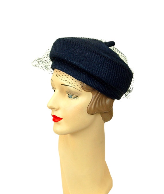 1960s straw hat tam style navy blue woven hat wit… - image 1