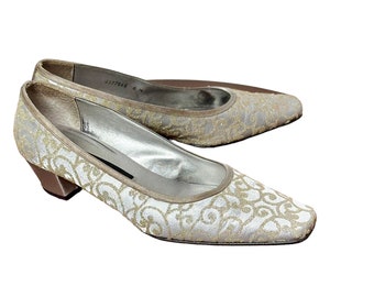 Silver shoes with glitter by Nina Size 8 M