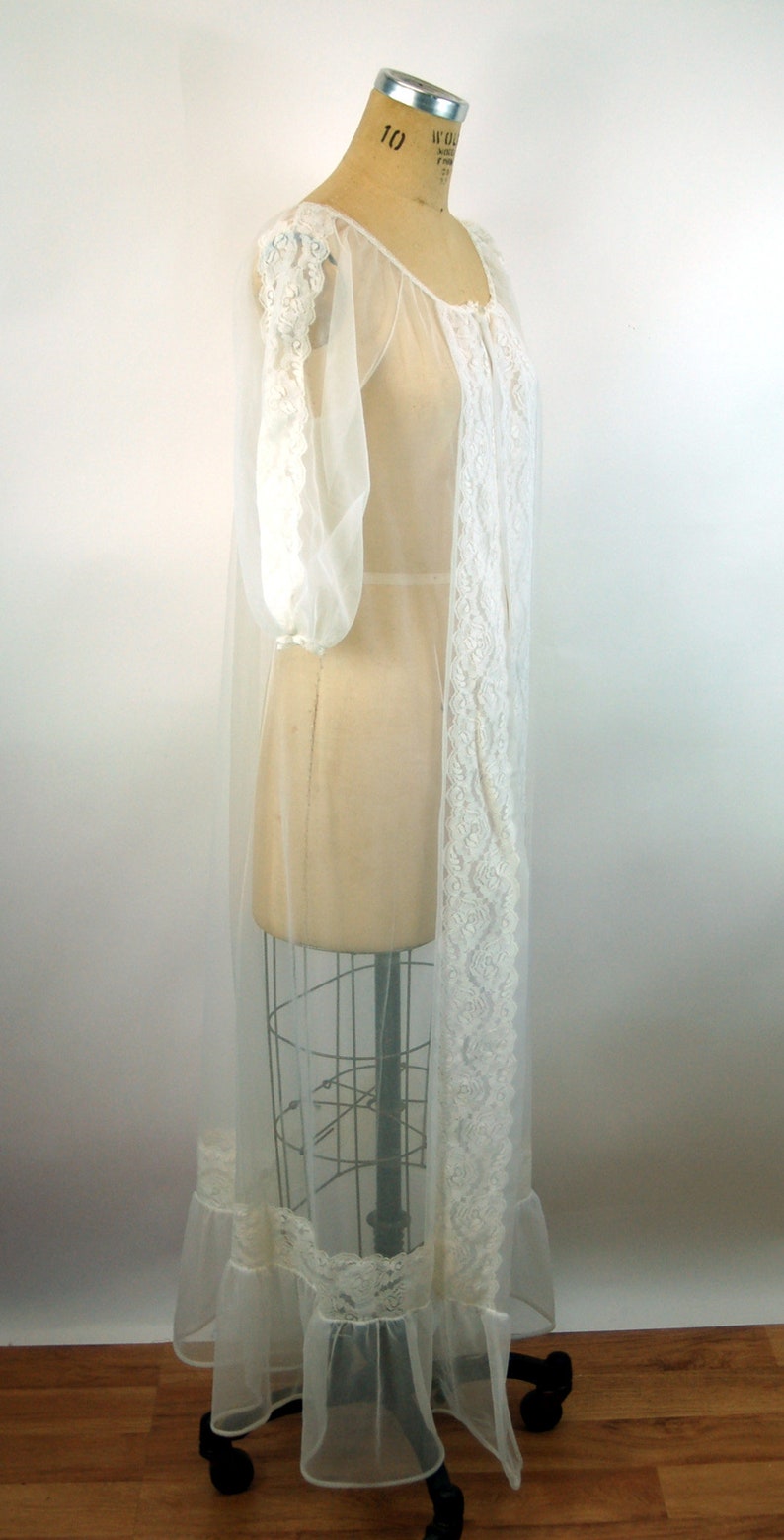 1950s 60s sheer robe white nylon chiffon with lace and puffed sleeves and ruffled hem fly away front Size S