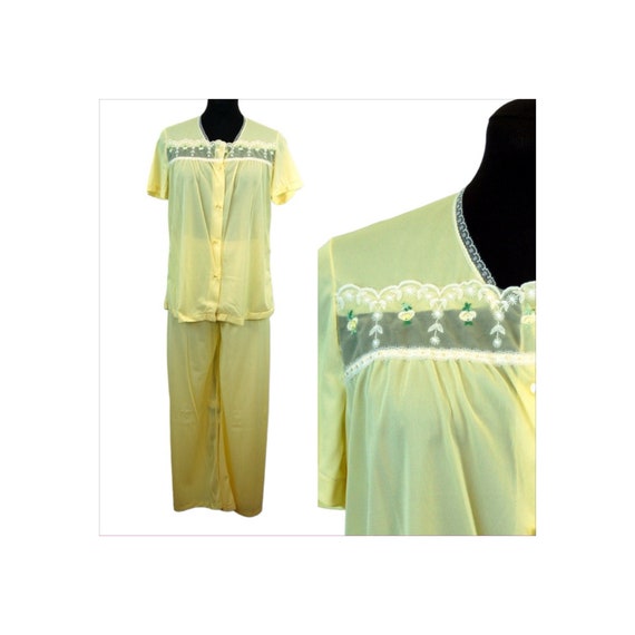 ファッションシーンで話題のこれから流行るブランド12選 1960s Sheer With Kayser by Sleepwear Nylon Yellow Pajamas パンツ