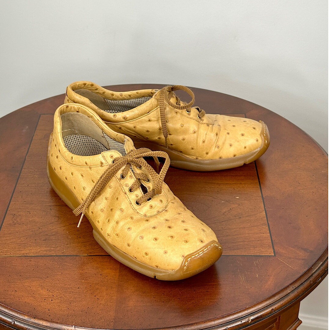 Stuart Weitzman Ostrich Hide Walking Shoes Oxford Lace up Shoes