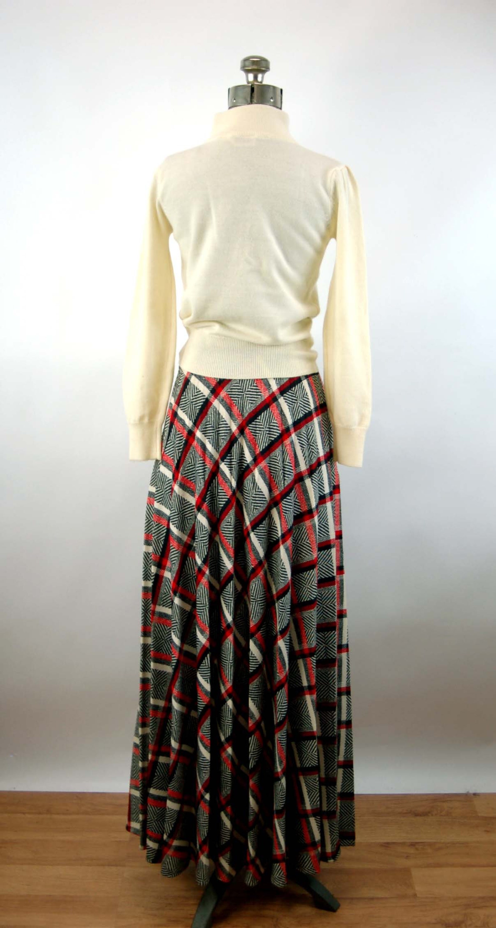 1970s Maxi Skirt Pleated Tweed Plaid Long Skirt Black Red | Etsy