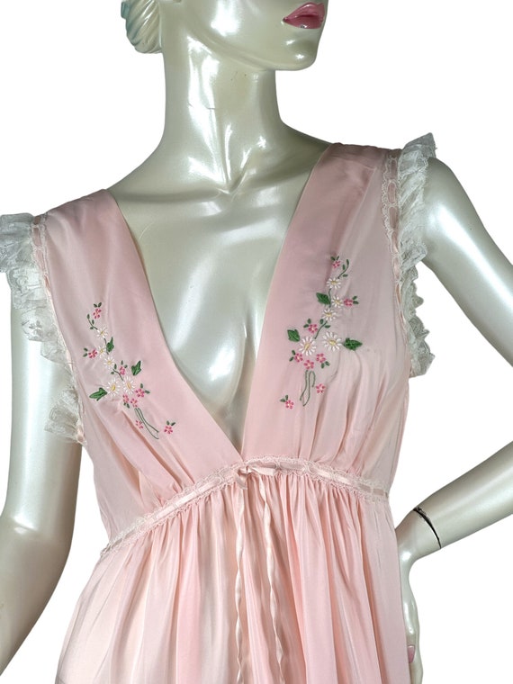 1970s nightgown with hand embroidered flowers by … - image 6