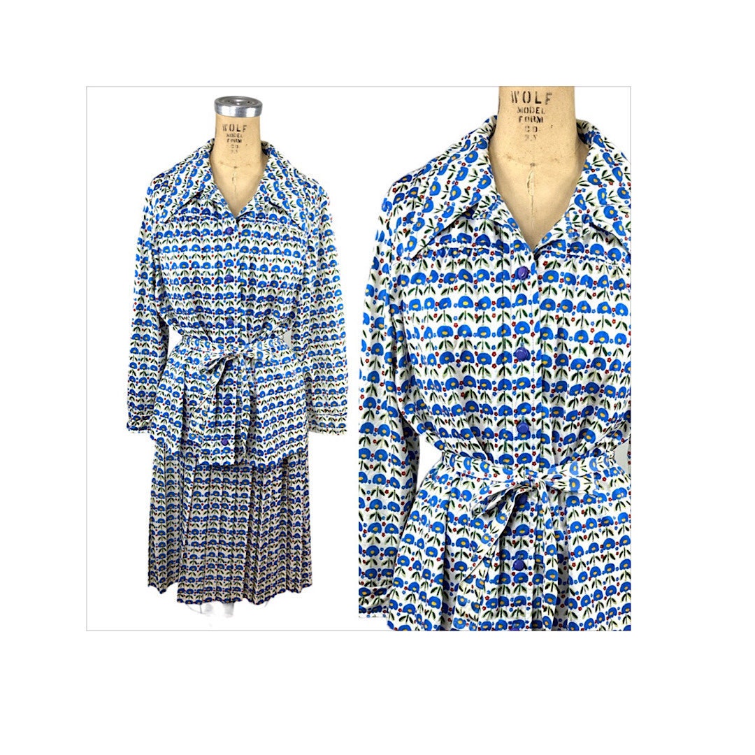 Vintage Pleated Skirt and Turtleneck Top