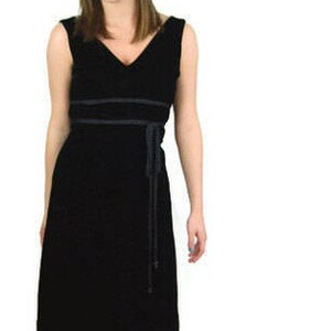 Vintage black velvet dress, classic black dress, v neck, lbd, 1970s 70s,  Size S
