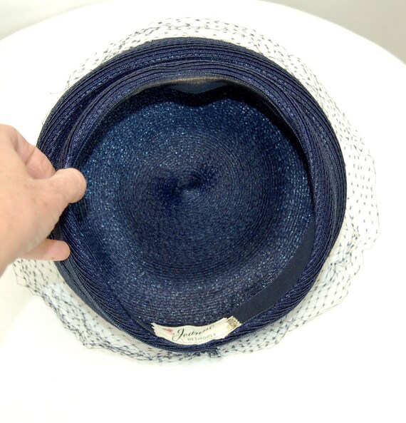 1960s straw hat tam style navy blue woven hat wit… - image 6