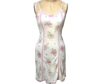 1970s nylon slip with roses and ribbon lace by Charmena Size S