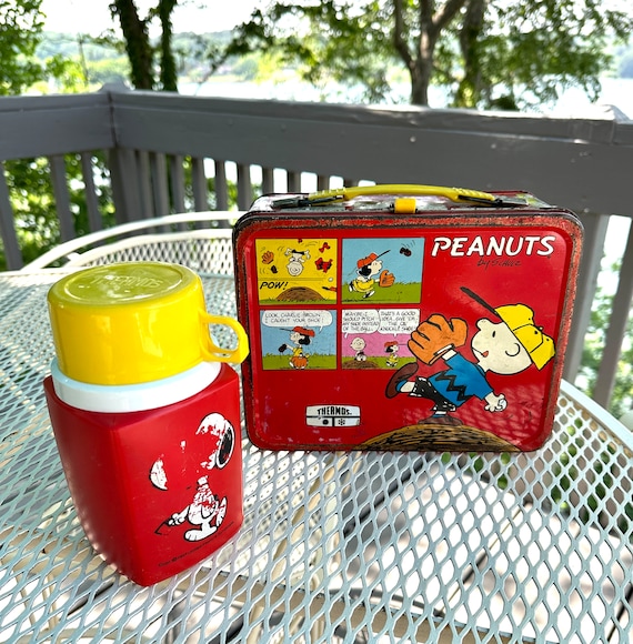 Lot - (1) Vintage PEANUTS Metal Lunch Box with Thermos. King-Seely