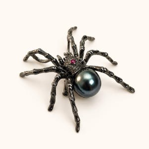 Handmade Black Pearl Spider Brooch Pendant·S925 Oxidized Silver · Ruby Eyes·2-in-1 Convertible · Gothic Dark Jewelry · Unique Statement Gift
