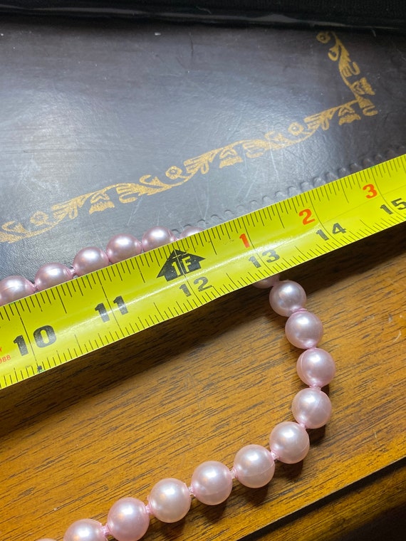 Vintage 1960s-1970s Pink Lucite Bead Necklace Ove… - image 8