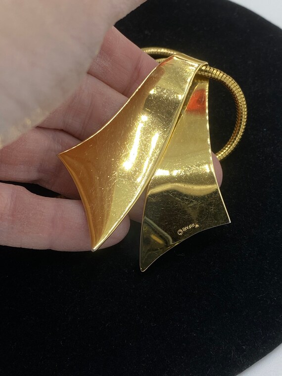 Vintage TRIFARI Gold Plated Ribbon Pendant NECKLA… - image 6