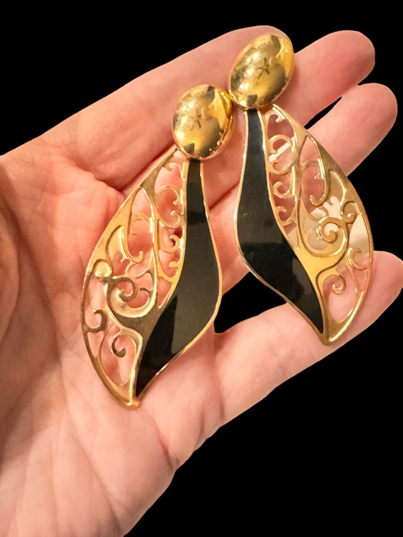 Vintage Filigree Teardrop Modernist Black Enamel F