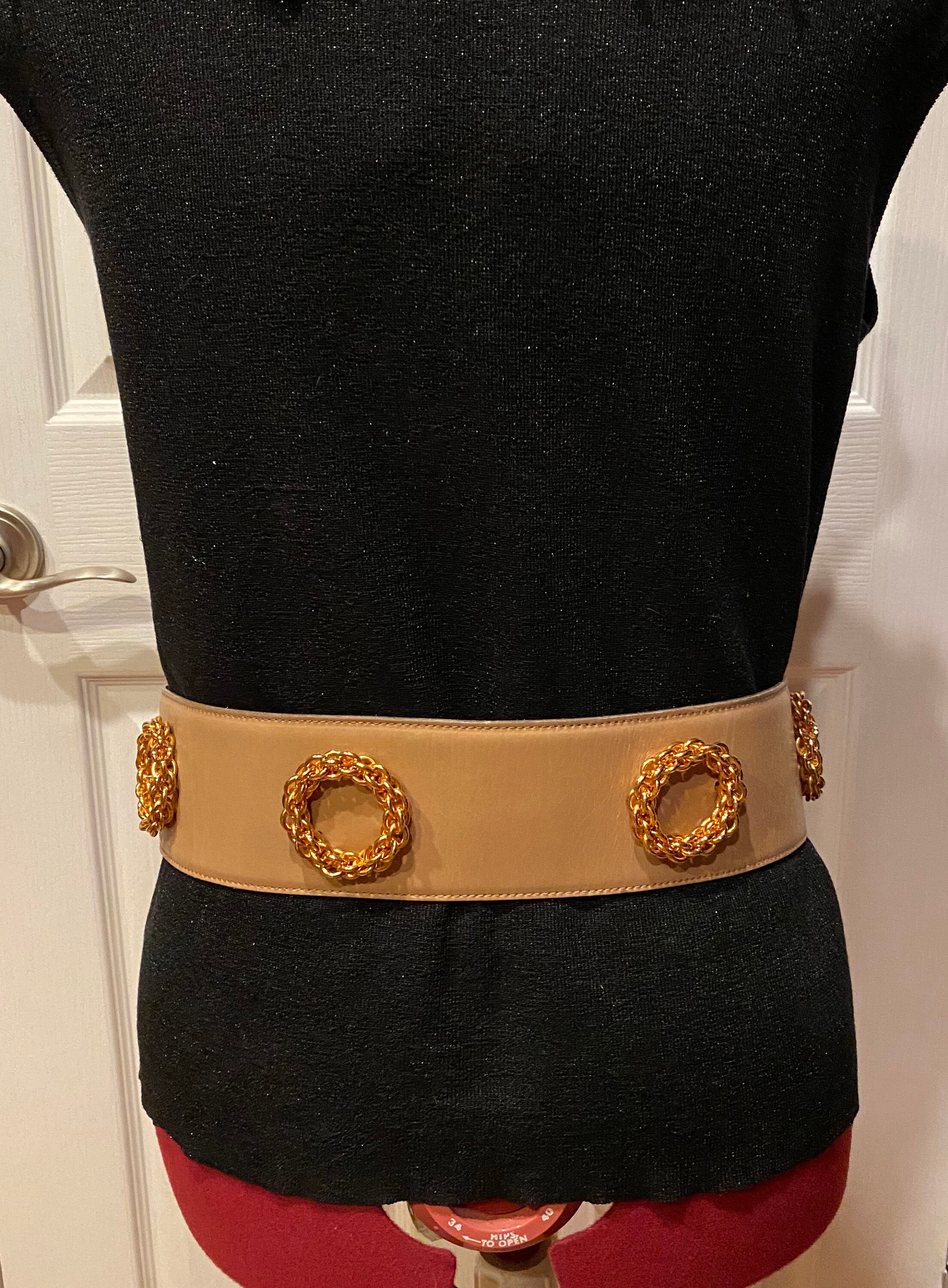 Vtg Paloma Picasso Large Gold Chain Circles Buckle Tan Light 