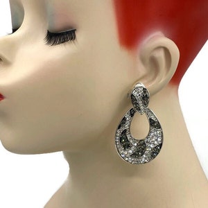 Vintage Unmarked Oversized Black and Clear Aurora Borealis Door Knocker Hoop Clip Earrings UU9