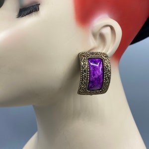 Vintage filigraan rechthoekige nep paarse parel cabochon Lucite clipoorbellen VV6