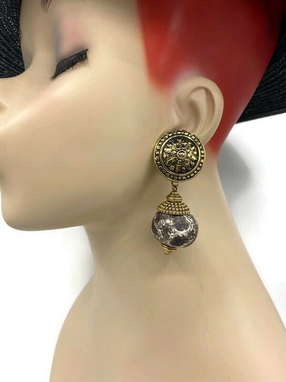 Boucles D'oreilles Vintage Clips - Rondes Avec Pierre Marbrée, Plaqué Or, Bon état (légères Traces)