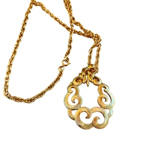 Vintage Etruscan Modern New Old Stock Abstract Gold Plated Modernist Scroll Pendant Necklace Q25