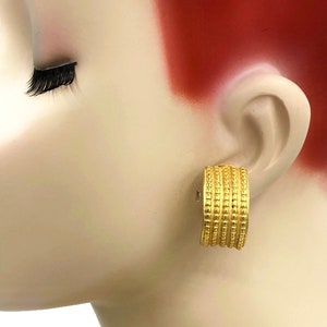 Vintage Etruscan Brutalist Knob Chunky 80’s Gold Plated  Ribbed Hoop Clip Earrings AF8