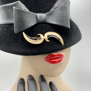 Vintage Trifari Gold Rhinestone Black Enamel Art Deco Brooch Pin RR13