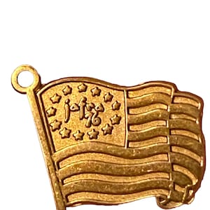 Vintage 1976 Jafra Gold Plated Pendant Charm JJJ18