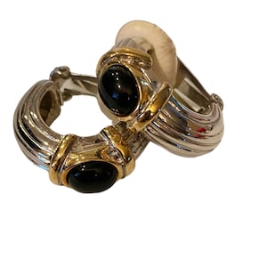 Vintage Chunky Black Onyx Cabochon Ribbed Silver Plate & Gold Trim Huggie Hoop Clip Earrings AU25