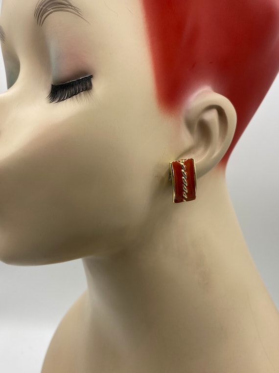 Vtg Cinnamon Orange Enamel Huggie Clip earrings