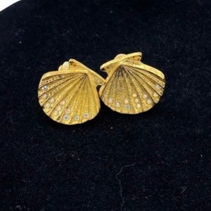 Vintage Kirk’s Folly Gold Plated Scallop Shell with Aurora Borealis Crystals Clip Earrings AF29
