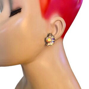 Vintage Gold Plated Aurora Borealis Petite Deco Fan Boho Clip Earrings AO29