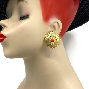 Vintage Etruscan Filigree Style Gold Plated Faux Coral Cabochon CLIP EARRINGS EE22