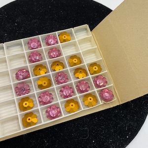 Vintage D.S. & Co. Swarovski 12 mm Crystal Pink Austria 24 pcs in box