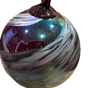 Vintage 1980’s Glass Eye Studio Handblown Murano Style Christmas Ornament Art Glass Purple  Blue Pulled Swirl Iridescent