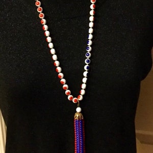 Vintage Long Red White Blue Patriotic Eye Lucite Bead Flapper Tassel Necklace