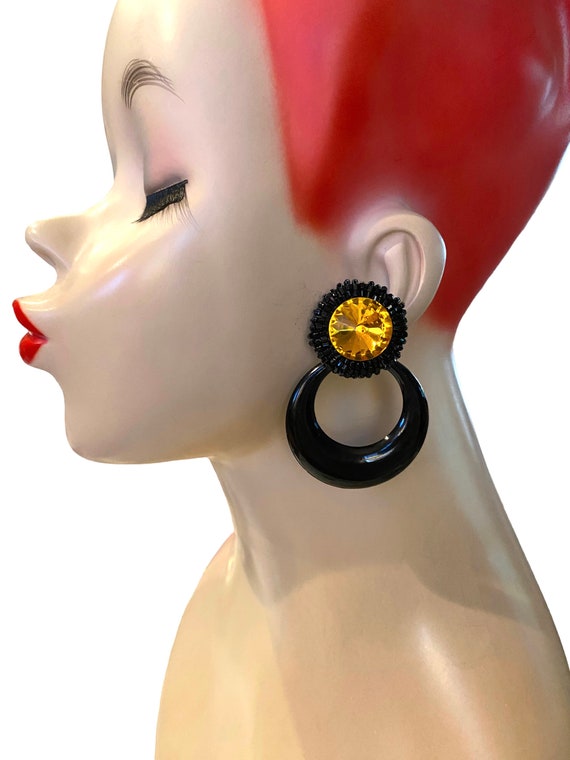 Vintage 1980’s Black Lucite with Oversized Yellow… - image 5