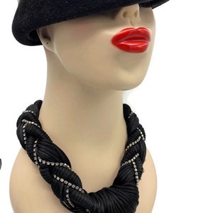vintage Italie Wilma Spagli cordon tissé noir avec strass COLLIER NWT DR2