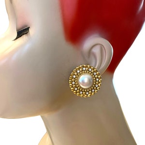 Vintage Gold Plated Nugget with Faux Pearl Cabochon and Aurora Borealis Crystals 1980s Clip Earrings Box3sd2