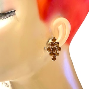 Vintage Brown Topaz Crystal  Diamond Shaped Cluster Clip Earrings Mid Century DDD18
