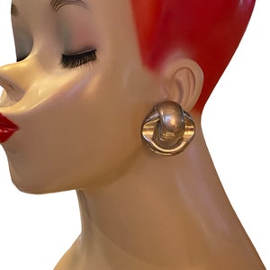 Vintage Elegant Silver Plated Chunky Morphed Door Knocker Clip Earrings Similar to Electroform AQ26