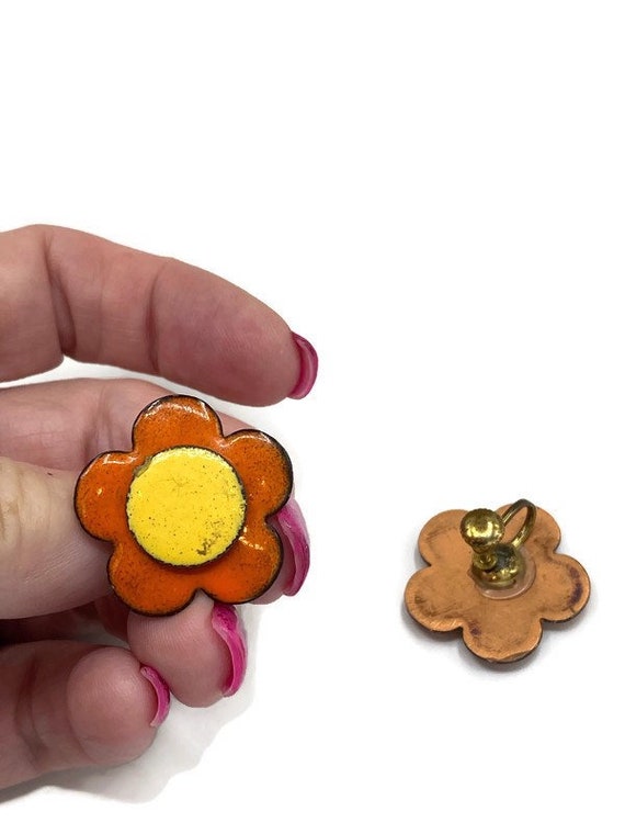 Vtg Orange Yellow Enamel on Copper Daisy Flower S… - image 2