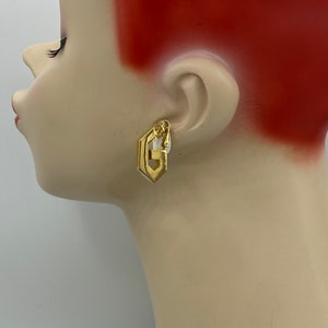 Vintage Authentic Givenchy Gold Plated G Logo Clip Earrings AN11