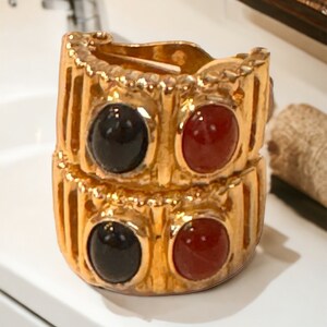 Vintage Ruby Red and Black Lucite Cabochon Gold Plated Huggie Clip Earrings