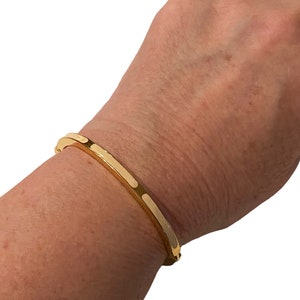 Vintage Gold Plated Cream Enamel Slim Clamp Bangle Bracelet KKK18