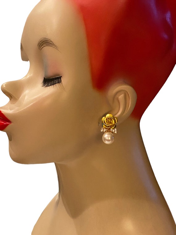 Vintage Faux Pearl Yellow Gold Metal Rose Bud Flo… - image 5