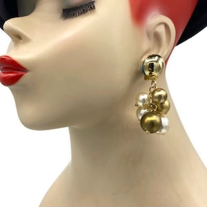 VTg Boho Cha Cha Resin Faux Pearl and Gold Bead Dangle Cluster with Gold Cabochon Clip EARRINGS RR36