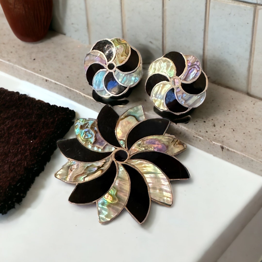 Pinwheel Shells Vintage Sterling Mexico Abalone Pinwheel Shell Am Onyx Inlay Brooch Pin ...