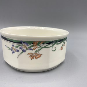 Vintage Royal Doulton Juno Open Sugar Bowl