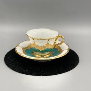 Antique Meissen B Form Porcelain Cup Saucer Set Green And Heavy Gold Decor